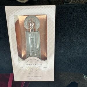 Bath & Body Works Champagne Toast Eau de Parfum - Clear and Pink